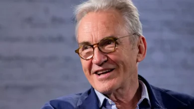 Larry Lamb