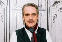 Jeremy Irons Net Worth Career, Assets, Lifestyle & Legacy of the Iconic Actor Jeremy Irons